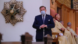 Warszawa, 18.05.2020. Szef Urzędu do Spraw Kombatantów i Osób Represjonowanych Jan Józef Kasprzyk podczas mszy świętej w Katedrze WP w 76. rocznicę bitwy o Monte Cassino.  PAP/M. Marek