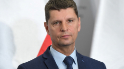 Warszawa, 19.05.2020. Koronawirus w Polsce. Minister edukacji narodowej Dariusz Piontkowski podczas konferencji prasowej nt. organizacji egzaminów zewnętrznych oraz rekrutacji do szkół ponadpodstawowych, w siedzibie MEN. Fot. PAP/R. Pietruszka