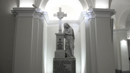 Udostępnienie dolnego kościoła pw. Wszystkich Świętych po rewitalizacji. Warszawa, 29.05.2020. Fot. PAP/R. Pietruszka