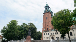 Gniezno, katedra gnieźnieńska. Fot. PAP/J. Kaczmarczyk