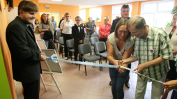 Olsztyn, 09.09.2013. Otwarcie parku pracy w Zespole Placówek Edukacyjnych, w którym niepełnosprawni intelektualnie uczniowie są przygotowywani do wejścia na rynek pracy. Fot. PAP/T. Waszczuk