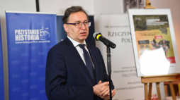 Warszawa, 08.07.2020. Prezes IPN Jarosław Szarek podczas prezentacji Bazy Ofiar Zbrodni Wołyńskiej. Fot. PAP/P. Nowak