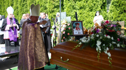 Kraków, 24.07.2020. Kardynał Stanisław Dziwisz podczas uroczystości pogrzebowych prof. Franciszka Ziejki na Cmentarzu Salwatorskim w Krakowie. Fot. PAP/Ł. Gągulski