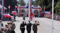 Uroczysta odprawa wart przed Grobem Nieznanego Żołnierza w Warszawie. 15.08.2020. Fot. PAP/T. Gzell