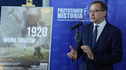 Warszawa, 11.08.2020. Prezes IPN Jarosław Szarek podczas konferencji prasowej dotyczącej działań IPN w związku z 100. rocznicą Bitwy Warszawskiej. Fot. PAP/T. Gzell