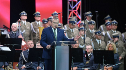 Wicepremier Piotr Gliński bierze udział w uroczystości z okazji otwarcia Parku Pamięci Narodowej „Zachowali się jak trzeba” w Toruniu. Fot. PAP/T. Żmijewski