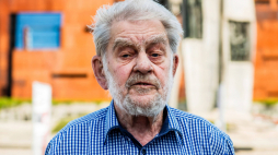 Gdańsk, 14.08.2020. Andrzej Gwiazda podczas otwarcia wystawy "Tu rodziła się Solidarność" na pl. Solidarności w Gdańsku w 40. rocznicę powstania NSZZ „Solidarność”.  PAP/M. Gadomski