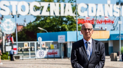 Jeden z sygnatariuszy Porozumień Sierpniowych Andrzej Kołodziej podczas otwarcia wystawy „Tu rodziła się Solidarność” na pl. Solidarności w Gdańsku z okazji 40. rocznicy powstania NSZZ „Solidarność”. 14.08.2020. Fot. PAP/M. Gadomski