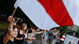 Protest przeciwko brutalności milicji i fałszerstwom wyborczym. Mińsk, 21.08.2020. Fot. PAP/EPA