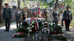 Uroczyste obchody Święta Wojska Polskiego przy Mauzoleum Matki i Serca Syna na Cmentarzu Na Rossie w Wilnie. 15.08.2020. Fot. PAP/V. Doveiko