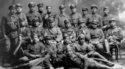 Suwałki, 10 września 1920 r. Kawalerzyści Jazdy Ochotniczej mjr. Feliksa Jaworskiego. Źródło: Ośrodek KARTA
