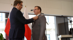 Uroczystość wręczenia Krzyży Wolności i Solidarności. Źródło: IPN