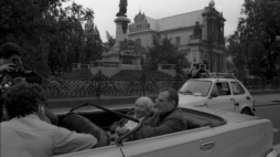 Pobyt Czesława Miłosza w Polsce. Nz. Czesław Miłosz (P) z Tadeuszem Byrskim (L). Fot. PAP/J. Undro