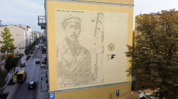 Mural poświęcony Janowi Kowalewskiemu przy ul. Nawrot 7 w Łodzi. Fot. PAP/G. Michałowski
