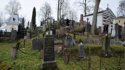 Akcja „Światełko dla Rossy” w Wilnie. 01.11.2019. Fot. PAP/V. Doveiko