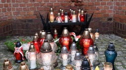 Finał akcji „Zapal Znicz Pamięci” 2017 w Muzeum Martyrologii Wielkopolan w Forcie VII w Poznaniu. Fot. PAP/J. Kaczmarczyk