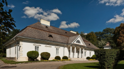 Zespół dworski, Modlnica. Źródło: Wikimedia Commons