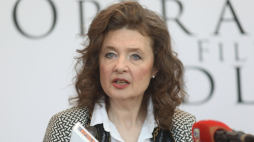 Białystok, 18.09.2019. Nowa dyrektor Opery i Filharmonii Podlaskiej Ewa Iżykowska-Lipińska podczas konferencji prasowej w siedzibie Opery w Białymstoku.  PAP/A. Reszko