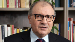 Prof. Józef Dobosz. Źródło: Piotr Namiota (UAM)