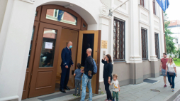 Litwa, Wilno, 28.06.2020.  Ambasada Rzeczypospolitej Polskiej w Wilnie. PAP/V. Doveiko