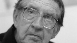 Ks. Jan Twardowski. Fot. PAP/A. Rybczyński