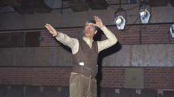 Reżyser i aktor teatralny Adam Hanuszkiewicz. Fot. PAP/J. Morek