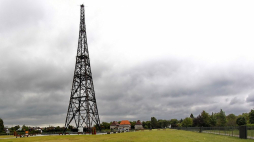 Radiostacja gliwicka. Fot. PAP/A. Grygiel