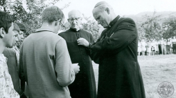 Ks. Franciszek Blachnicki i kard. Karol Wojtyła. Źródło: IPN/Instytut im. ks. Franciszka Blachnickiego