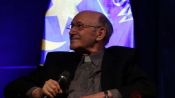 Ks. prof. Michał Heller podczas uroczystych obchodów swoich 85. urodzin w Tarnowie. Fot. PAP/Art Service