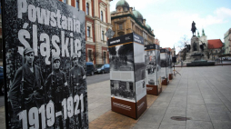 Wystawa „Powstania śląskie 1919–1921” na placu Matejki w Krakowie. Fot. PAP/Ł. Gągulski