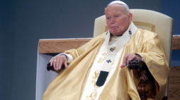 Jan Paweł II Bańskiej Bystrzycy, Słowacja, 12.09.2003 r.  Fot. PAP/P. Nowak
