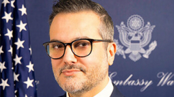 Chargé d’affaires ambasady USA w Polsce Bix Aliu. Źródło: Fot. Ambasada i Kosulat USA w Polsce