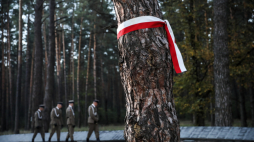Bykownia, 11.10.2020. Polski Cmentarz Wojenny w Bykowni pod Kijowem. Fot. PAP/L. Szymański