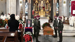 Msza święta pogrzebowa Krzysztofa Krawczyka w Bazylice Archikatedralnej pw. św. Stanisława Kostki w Łodzi. Fot. PAP/G. Michałowski