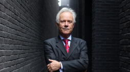 Prof. Jerzy Limon. Fot. PAP/P. Wittman
