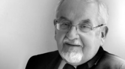 Prof. Tadeusz Zgółka. Źródło: Uniwersytet im. Adama Mickiewicza w Poznaniu