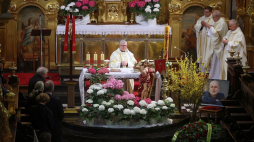 Msza w intencji Adama Zagajewskiego w bazylice św. Floriana w Krakowie. Fot. PAP/Ł. Gągulski