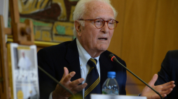 Włoski watykanista, autor książek Gian Franco Svidercoschi. Fot. PAP/J. Turczyk