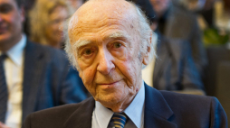 Karl Dedecius. Fot. PAP/EPA
