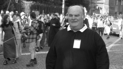 Ks. Stanisław Orzechowski, 2005 r. Fot. PAP/A. Hawałej