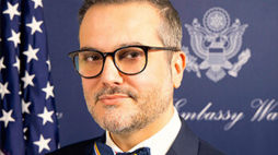 Chargé d’affaires ambasady USA w Polsce Bix Aliu. Źródło: Fot. Ambasada i Kosulat USA w Polsce