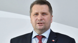 Warszawa, 11.05.2021. Minister edukacji i nauki Przemysław Czarnek podczas konferencji prasowej nt. propozycji zmian w statusie zawodowym pracowników oświaty. Fot. PAP/R. Pietruszka