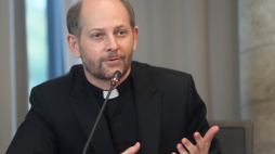 Rzecznik KEP ks. Leszek Gęsiak. Fot. PAP/R. Zawistowski