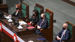 Warszawa, 03.05.2021. Narodowe Święto Konstytucji Trzeciego Maja. Marszałek Senatu RP Tomasz Grodzki (2P) oraz marszałek Sejmu RP Elżbieta Witek (2L) podczas uroczystego posiedzeniem Izb Sejmu i Senatu Rzeczypospolitej Polskiej oraz Sejmu Republiki Litewskiej w budynku polskiego parlamentu w Warszawie, 3 bm.  PAP M.