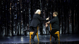 Aktorzy Dorota Nowakowska i Tomasz Schuchardt podczas próby medialnej przed premierą spektaklu „Don Juan albo Kamienna Uczta” na Scenie Głównej Teatru Ateneum w Warszawie. Fot. PAP/R. Guz