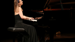 Aleksandra Świgut podczas eliminacji do XVIII Konkursu Chopinowskiego w sali kameralnej Filharmonii Narodowej w Warszawie. Fot. PAP/W. Olkuśnik