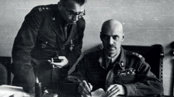 Gen. Władysław Anders (P). Źródło: www.ipn.gov.pl