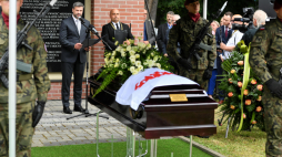 Uroczystości pogrzebowe na Cmentarzu Rakowickim w Krakowie przewodniczącego Zarządu Regionu Małopolskiego NSZZ "Solidarność" Wojciecha Grzeszka. Fot. PAP/Art Service 2
