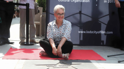 Kinga Dębska podczas odsłonięcia swojej gwiazdy w Łodzi. Fot. PAP/R. Zawistowski