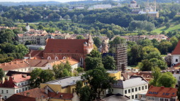 Panorama Wilna z Góry Zamkowej. Fot. PAP/J. Undro